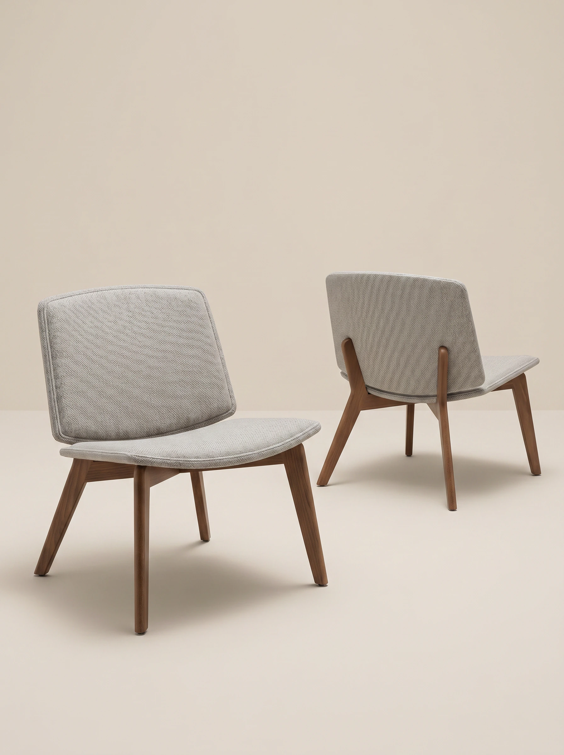Lounge chair in Wood