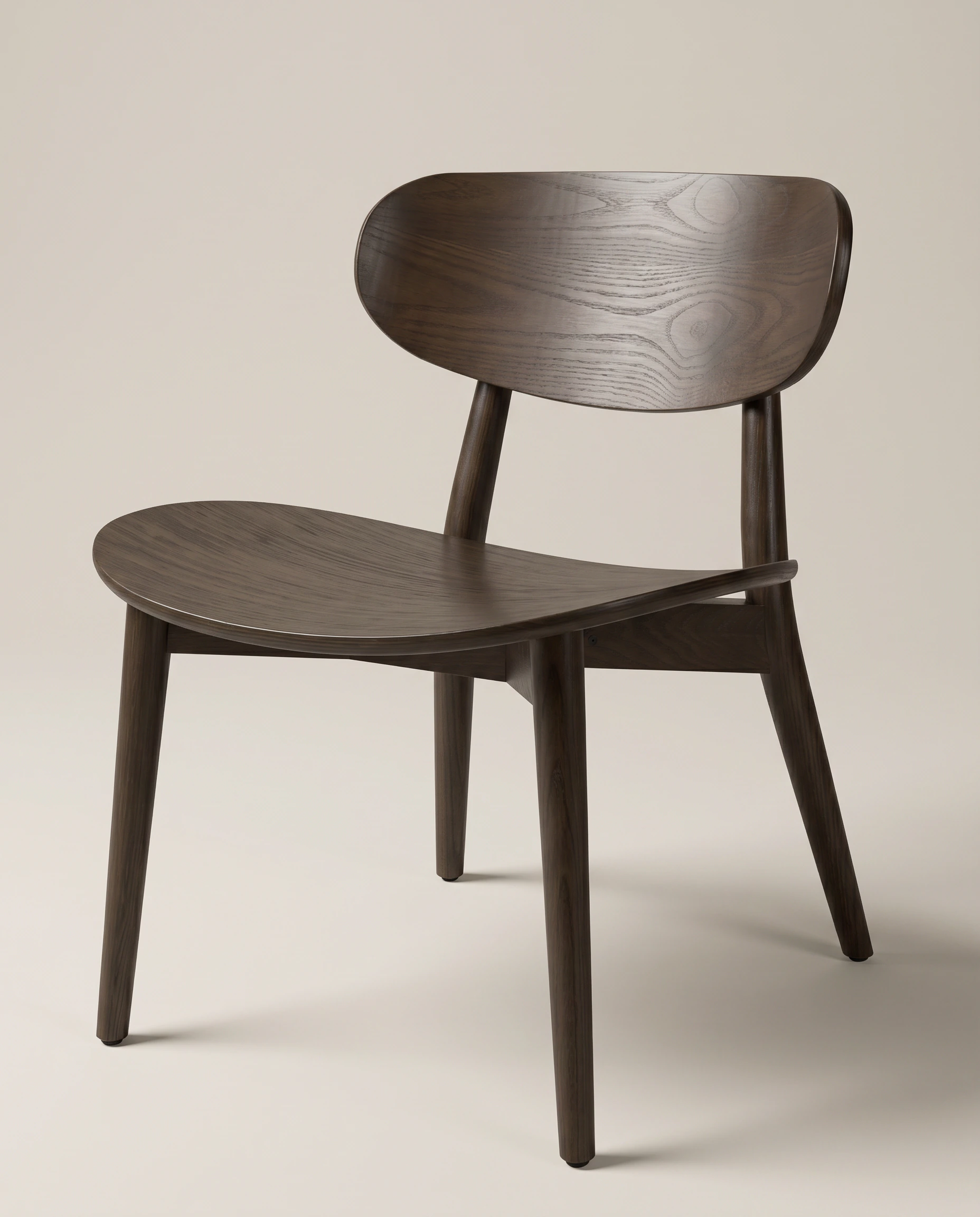 Mira Lounge chair in wood