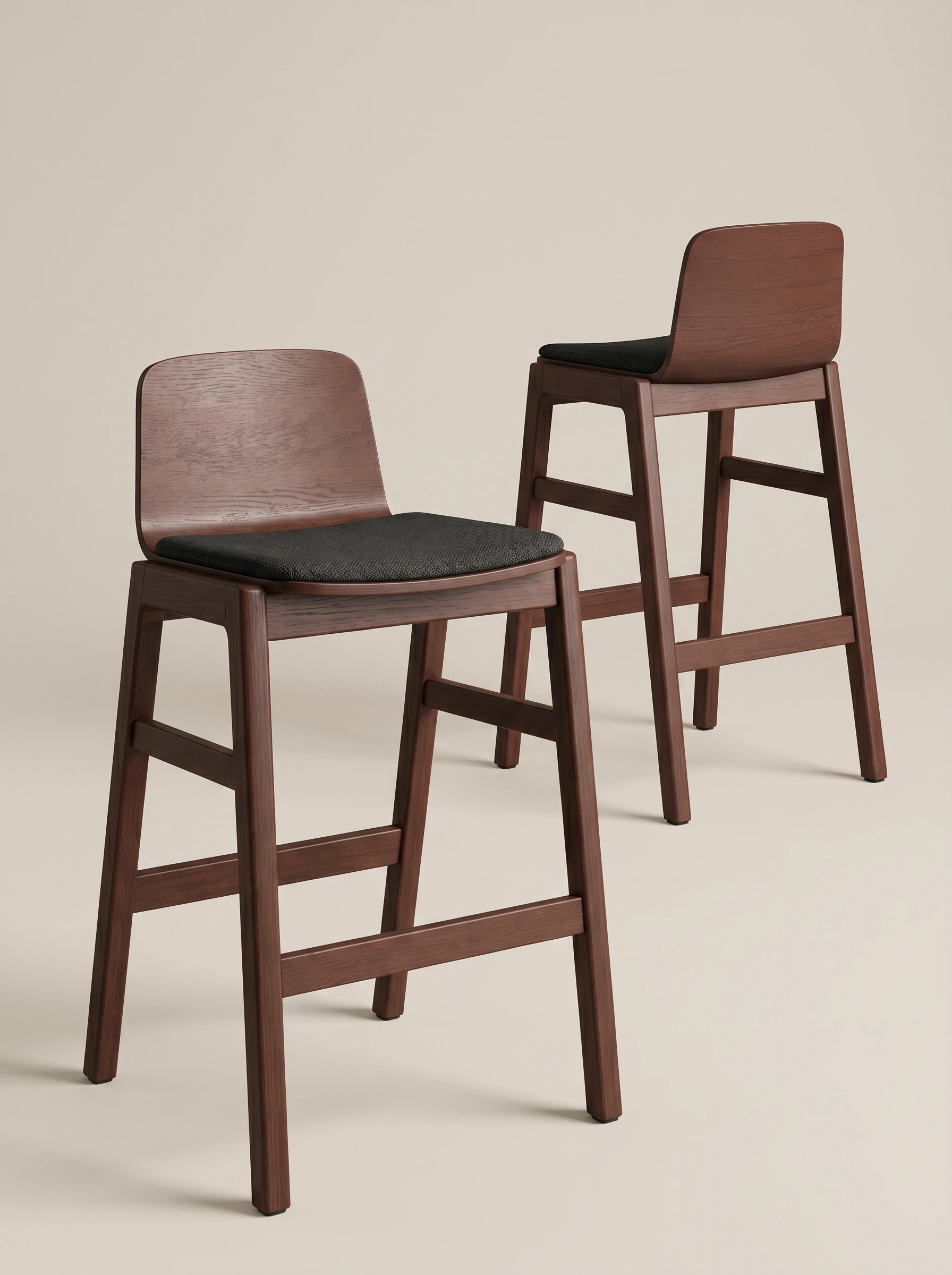 Bar stool in Wood
