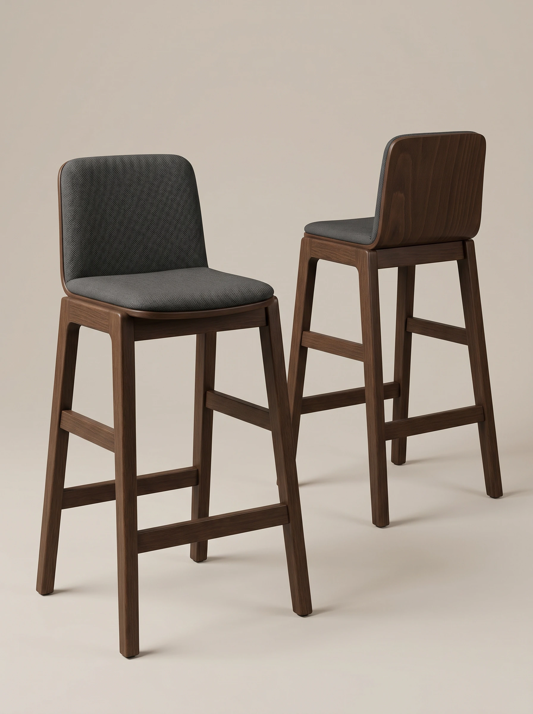 Bar stool in Wood